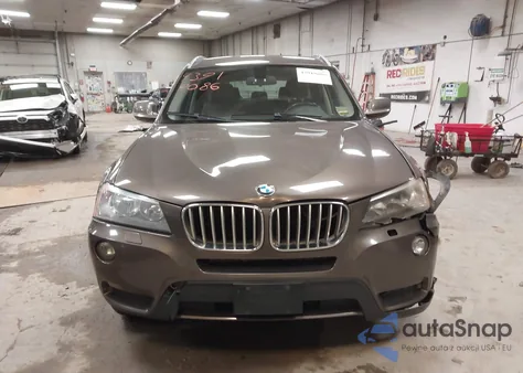 2014 BMW X3 xDrive28I z USA, uszkodzony, nr VIN 5UXWX9C58E0D25912